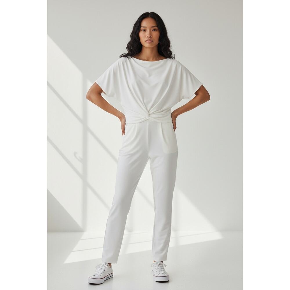 Alexia Admor Sadie Jumpsuit in White Size M